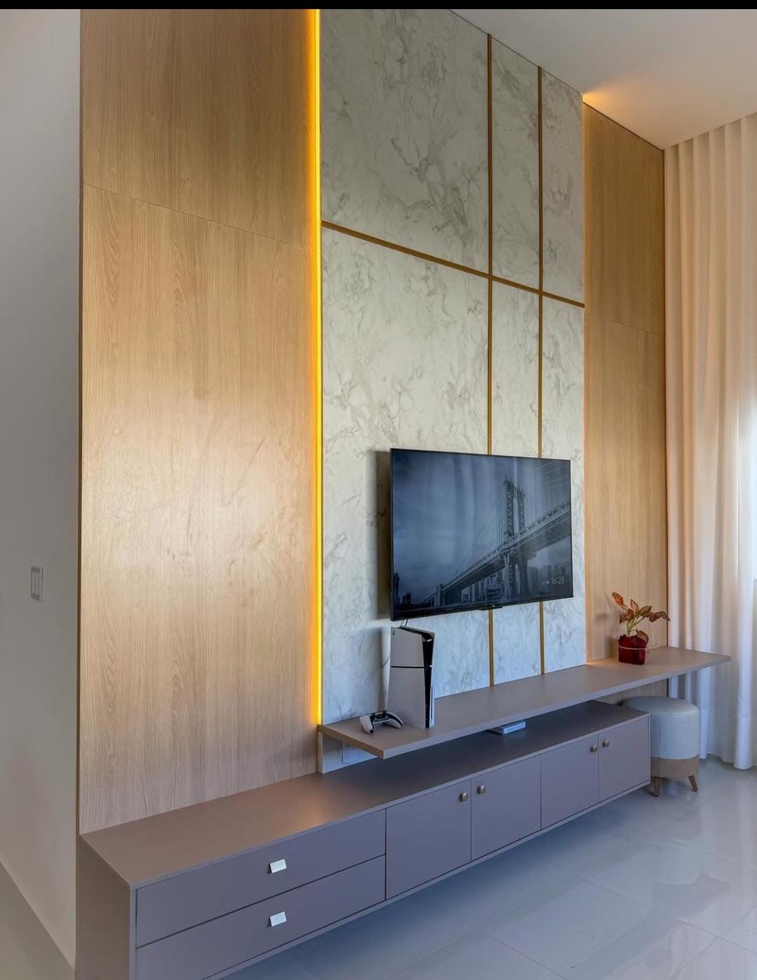 Revestimiento Vertical de Madera Moderna