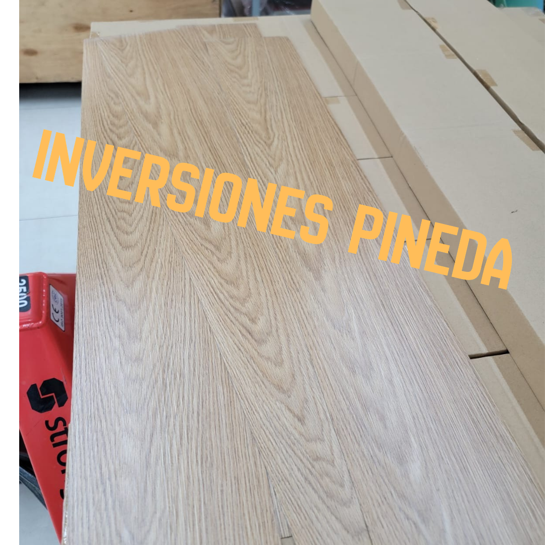 Piso Vinílico Tipo Madera – Autoadhesivo y Fácil Instalación