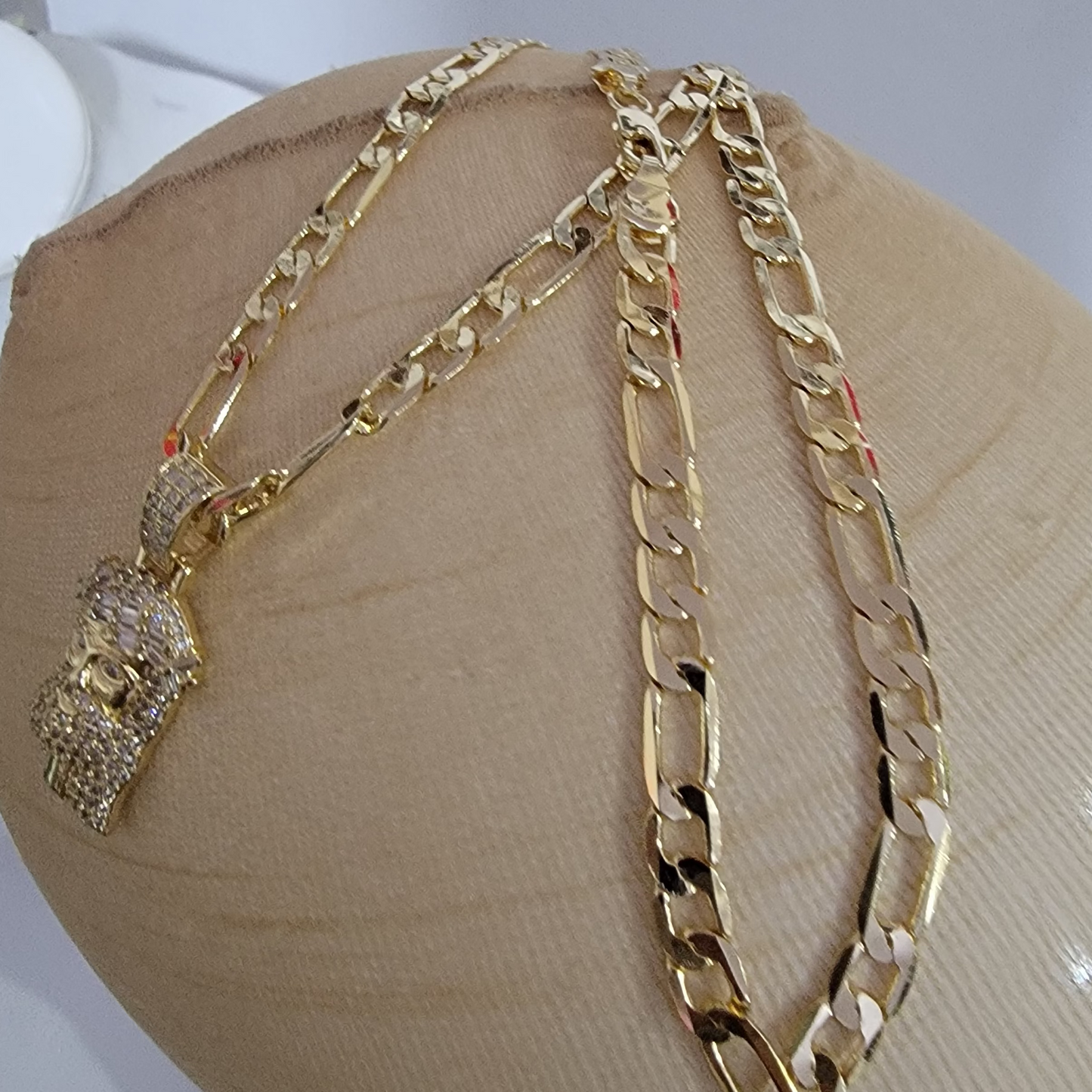 Cadena Cruz Diamante 14k/8mm/24 pulgadas