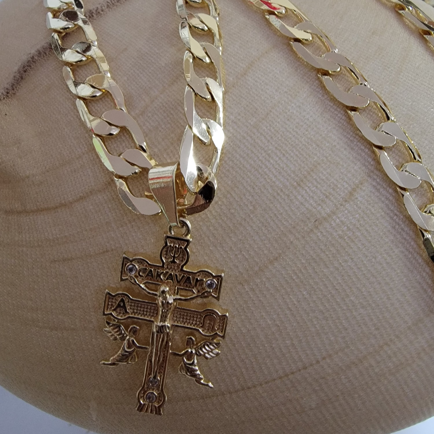 Cadena Caravac 14k/8mm/24 pulgadas