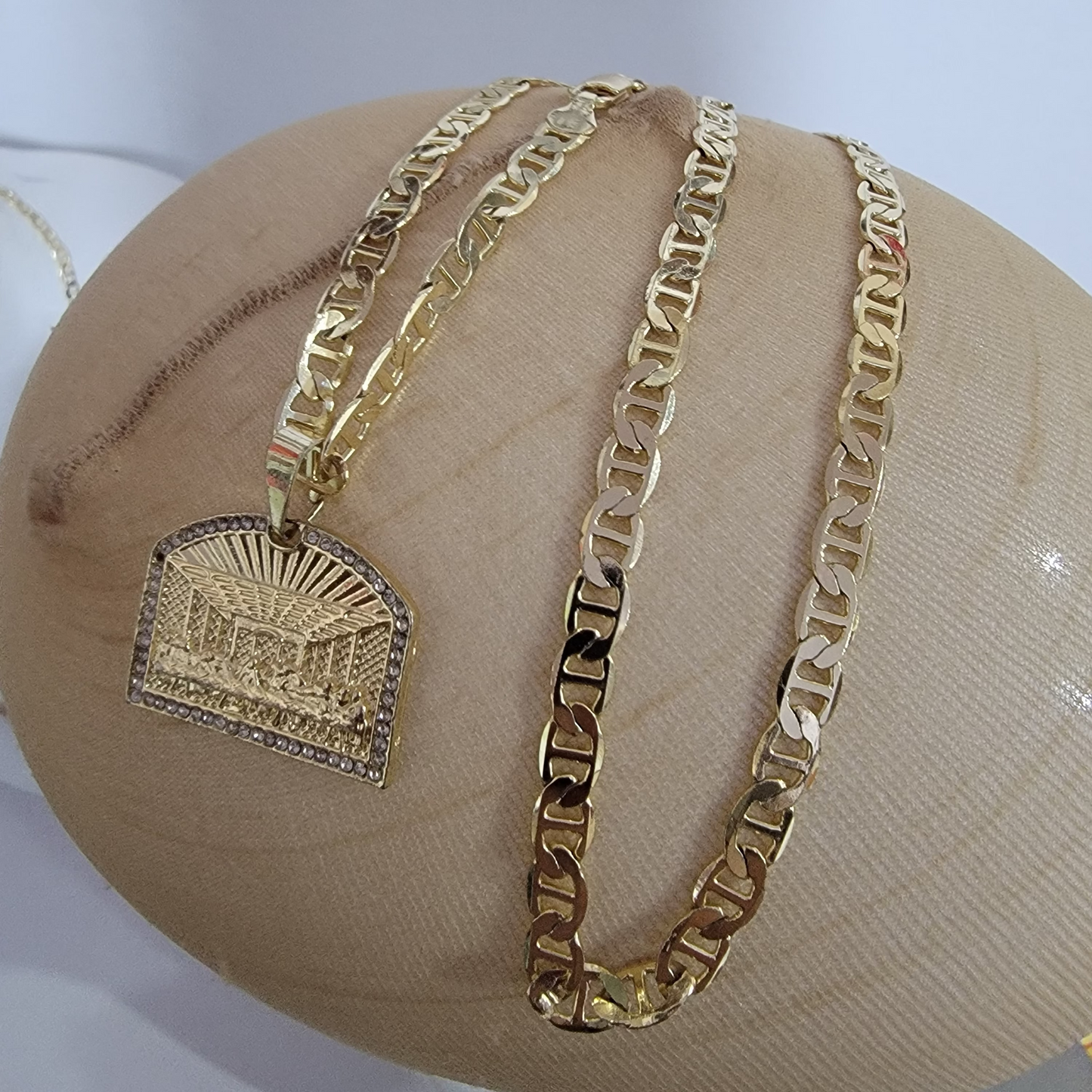 Cadena Plana Santa Cena 14k/6mm/24 pulgadas