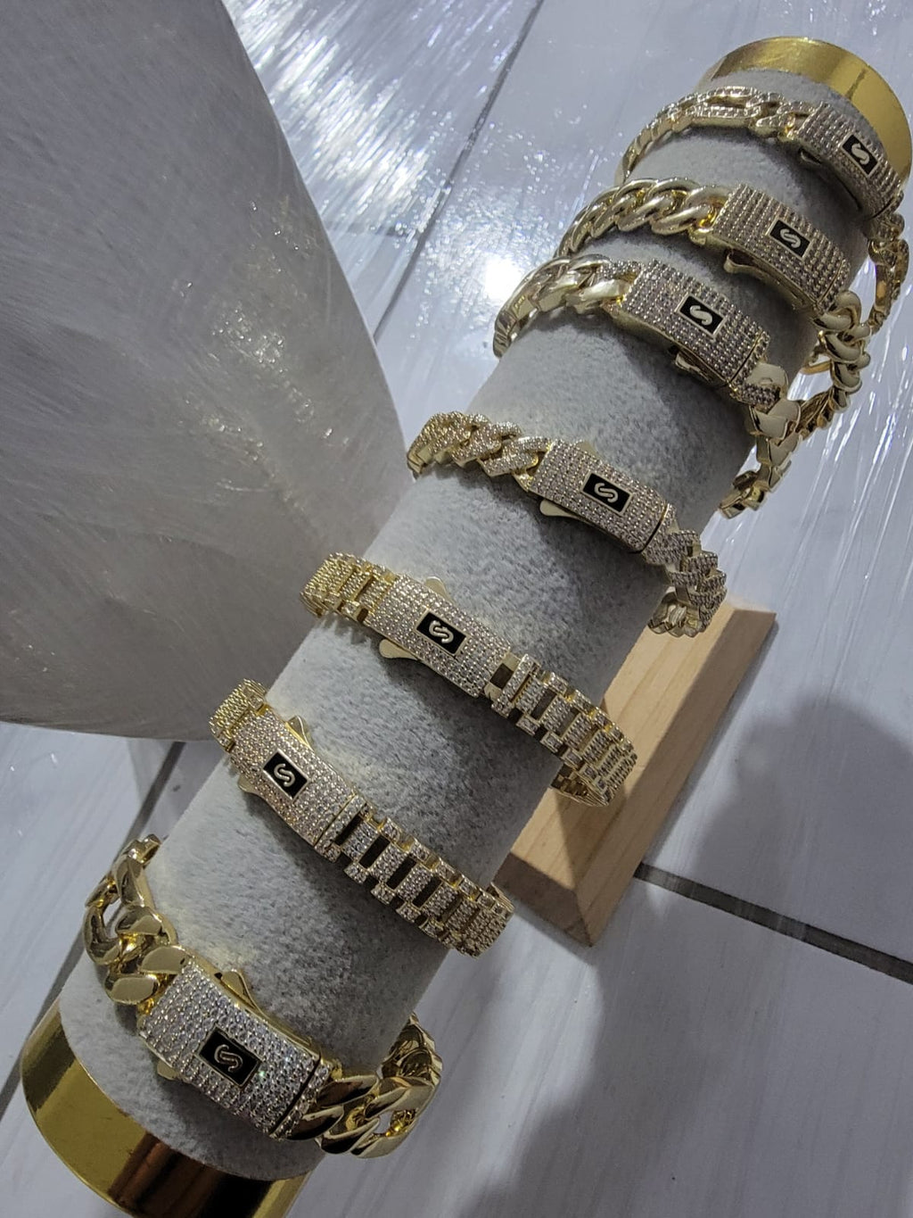 pulcera Mónaco laminado alta calidad 14k