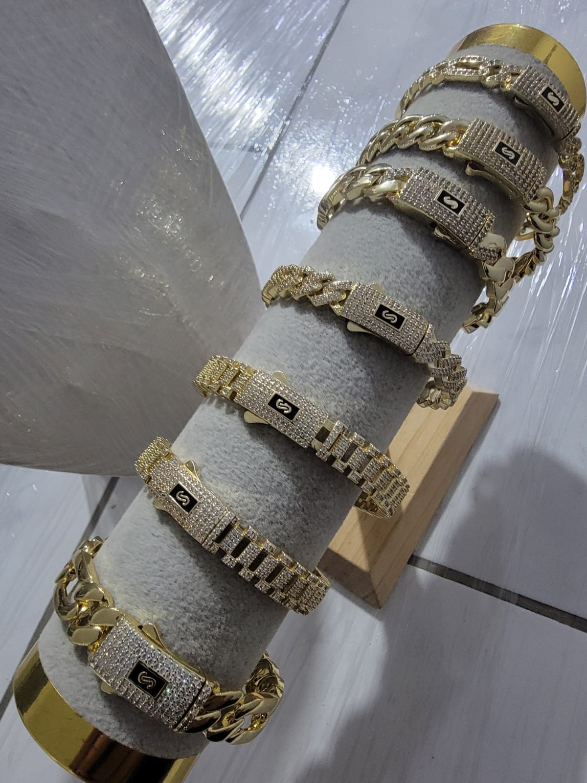 pulcera Mónaco laminado alta calidad 14k