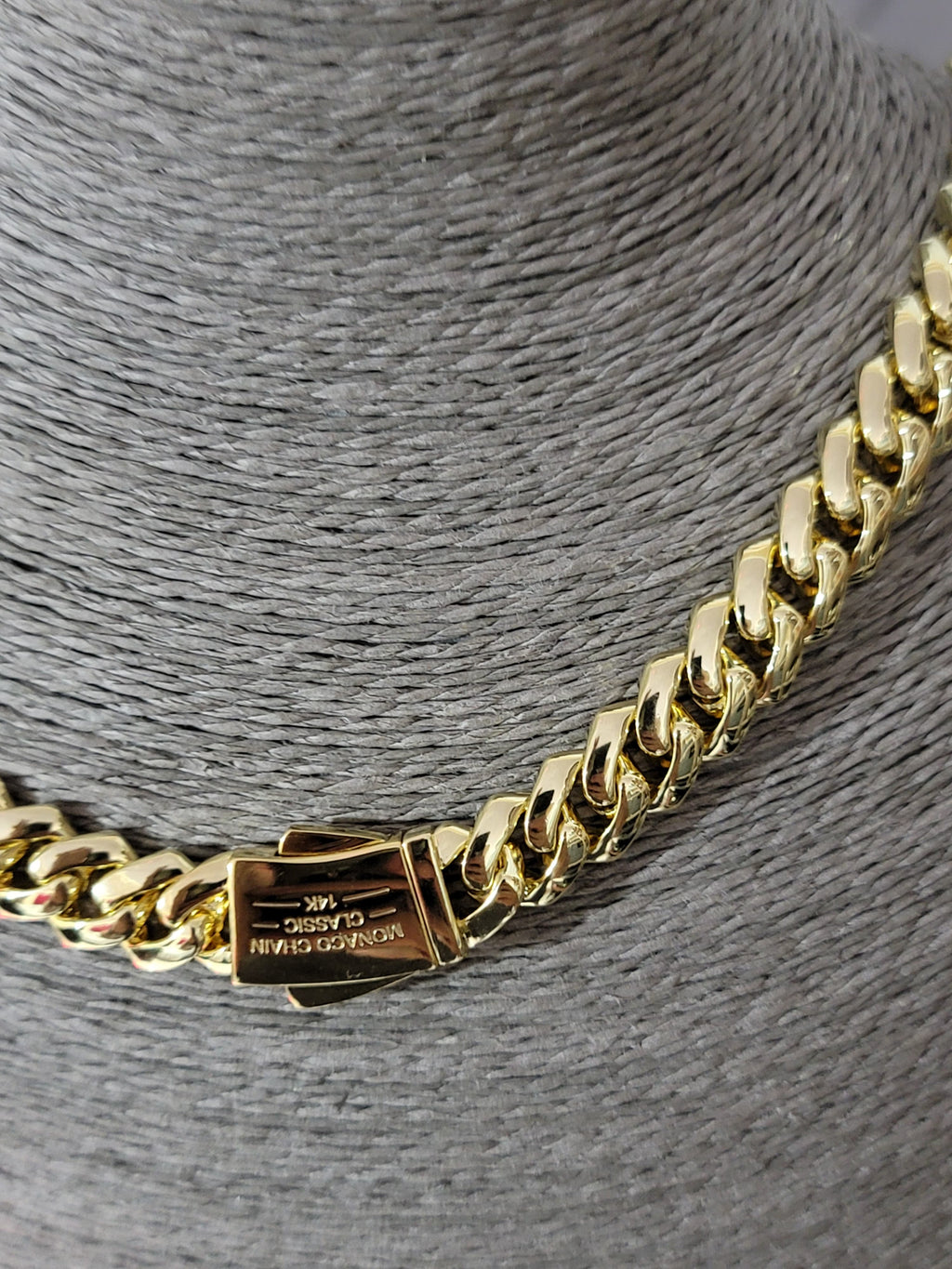 Cadena Cubana Mónaco Chain Chapada en Oro 14K – Alta Gama