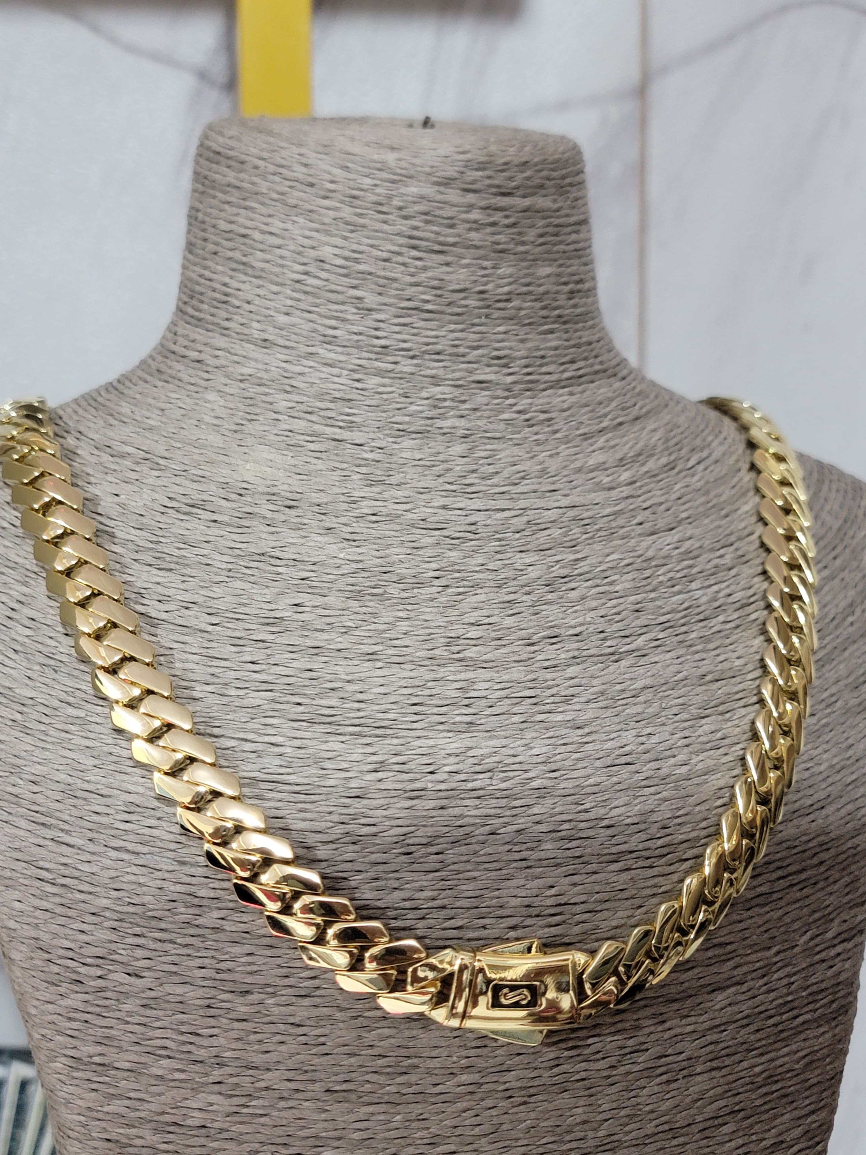 Cadena Cubana Mónaco Chain Chapada en Oro 14K – Alta Gama