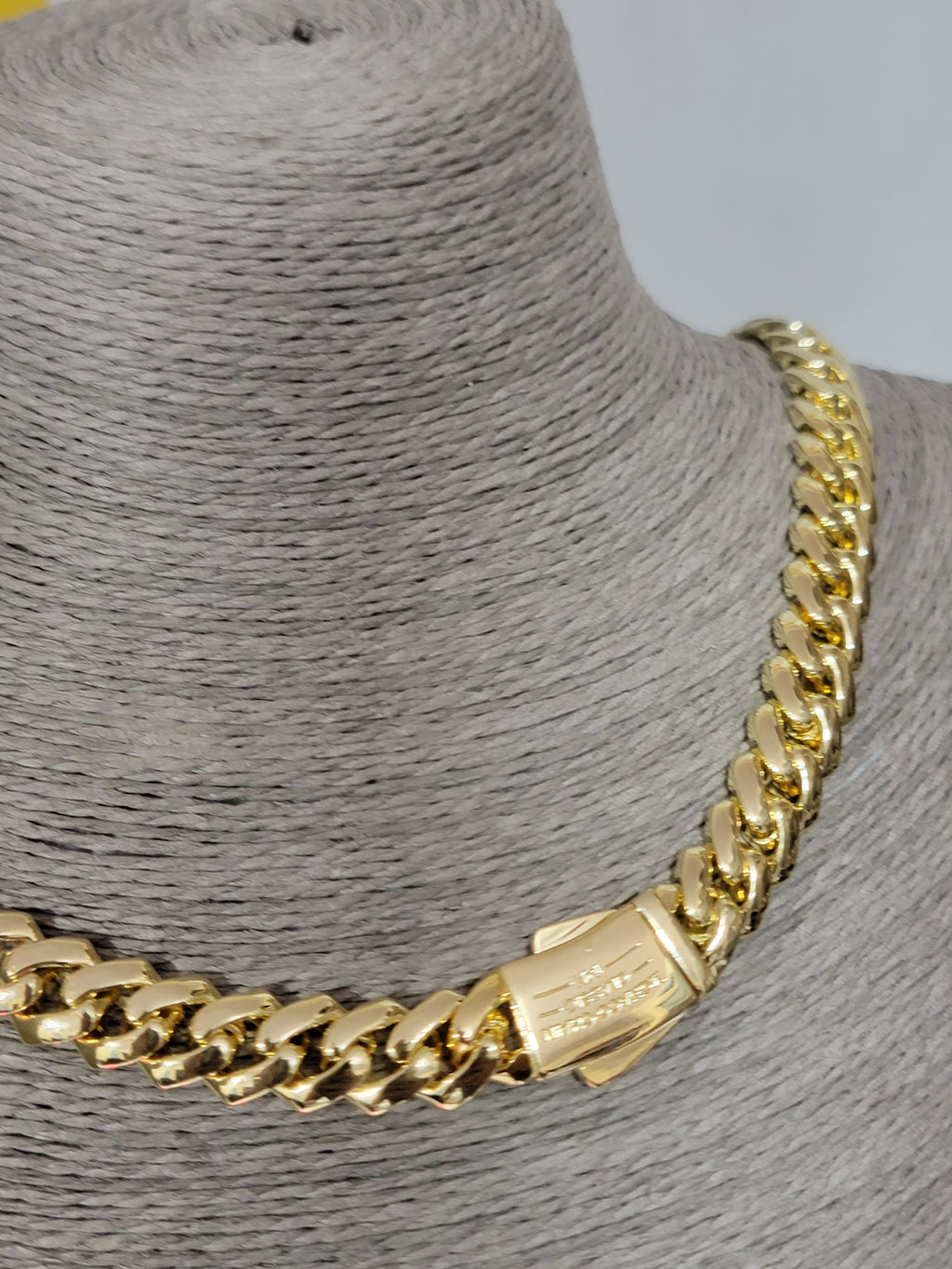 Cadena Cubana Mónaco Chain Chapada en Oro 14K – Alta Gama