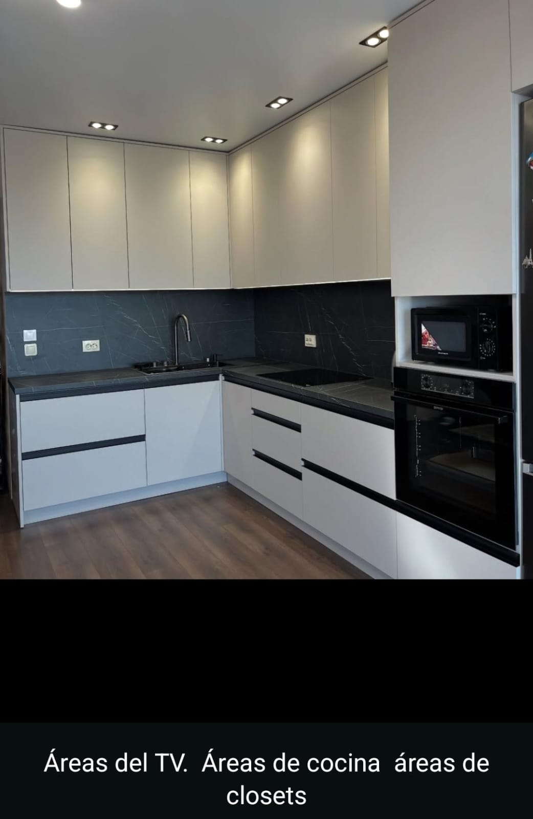 Revestimiento Vertical de Madera Moderna