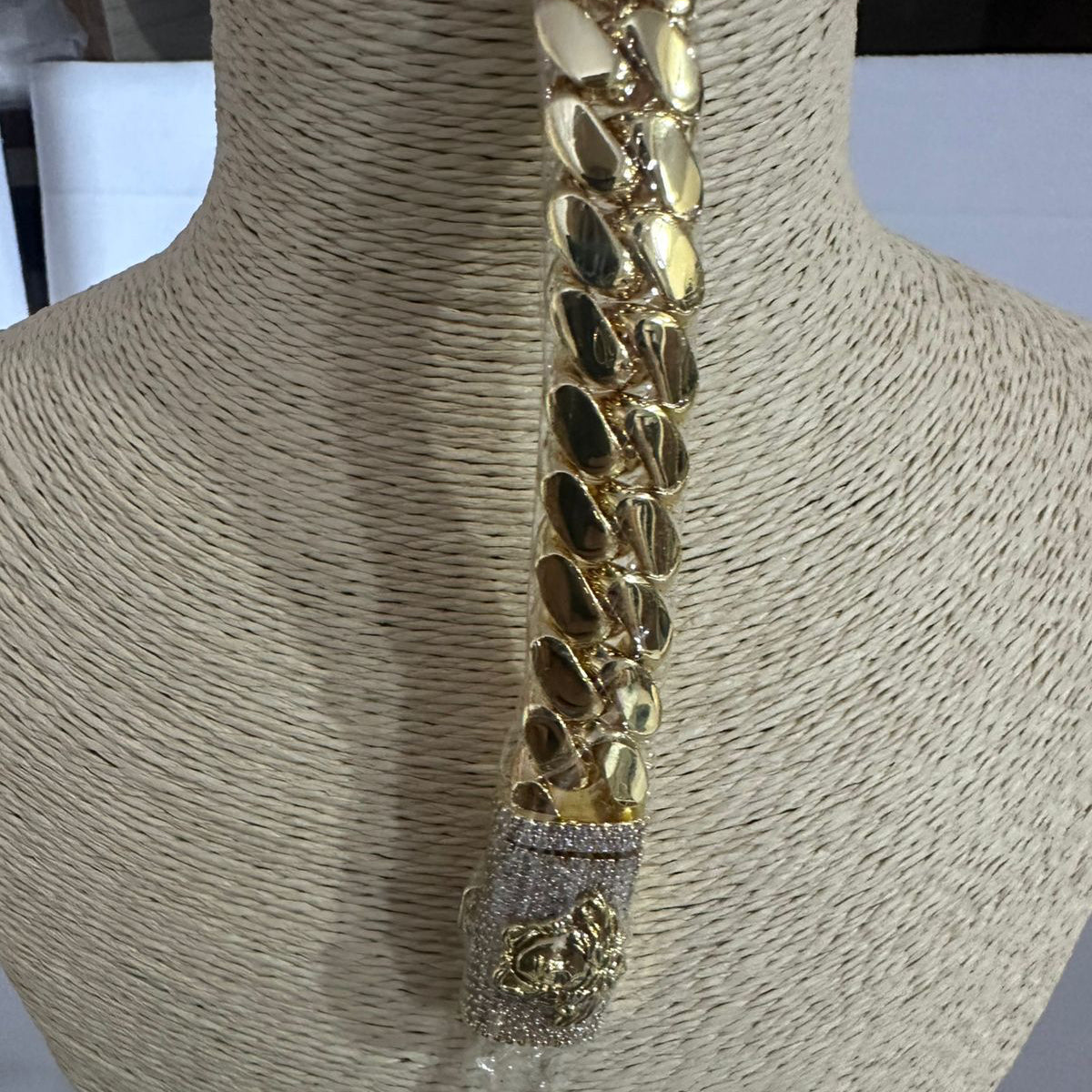 Pulsera Versace 14K/15mm/9 pulgadas