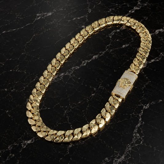 Cadena Versace broche de diamantes alta gama