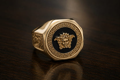 Anillo Versace de lujo