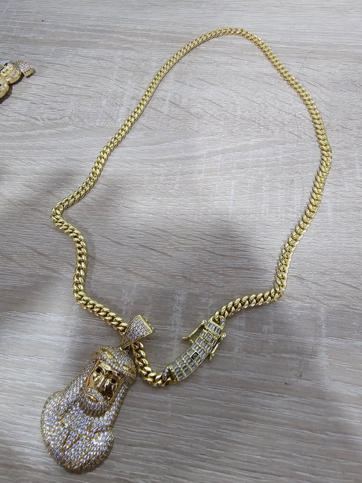 Mónaco chain 6 milímetros dije cristo zirconias