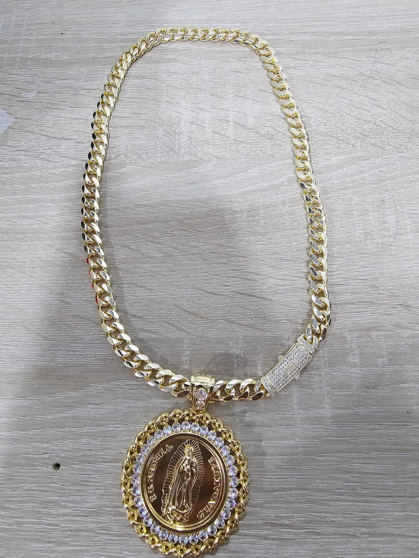 cadena Mónaco 10 con dije milímetros