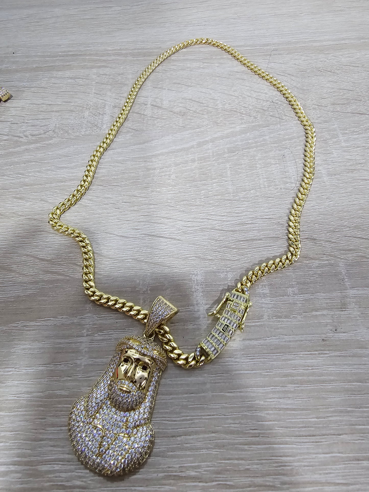Mónaco chain 6 milímetros dije cristo zirconias